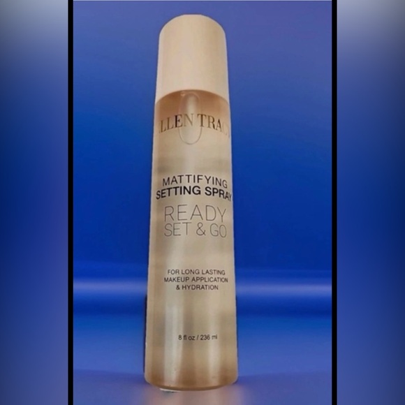 Ellen Tracy Other - Ellen Tracy Mattifying Setting Spray
